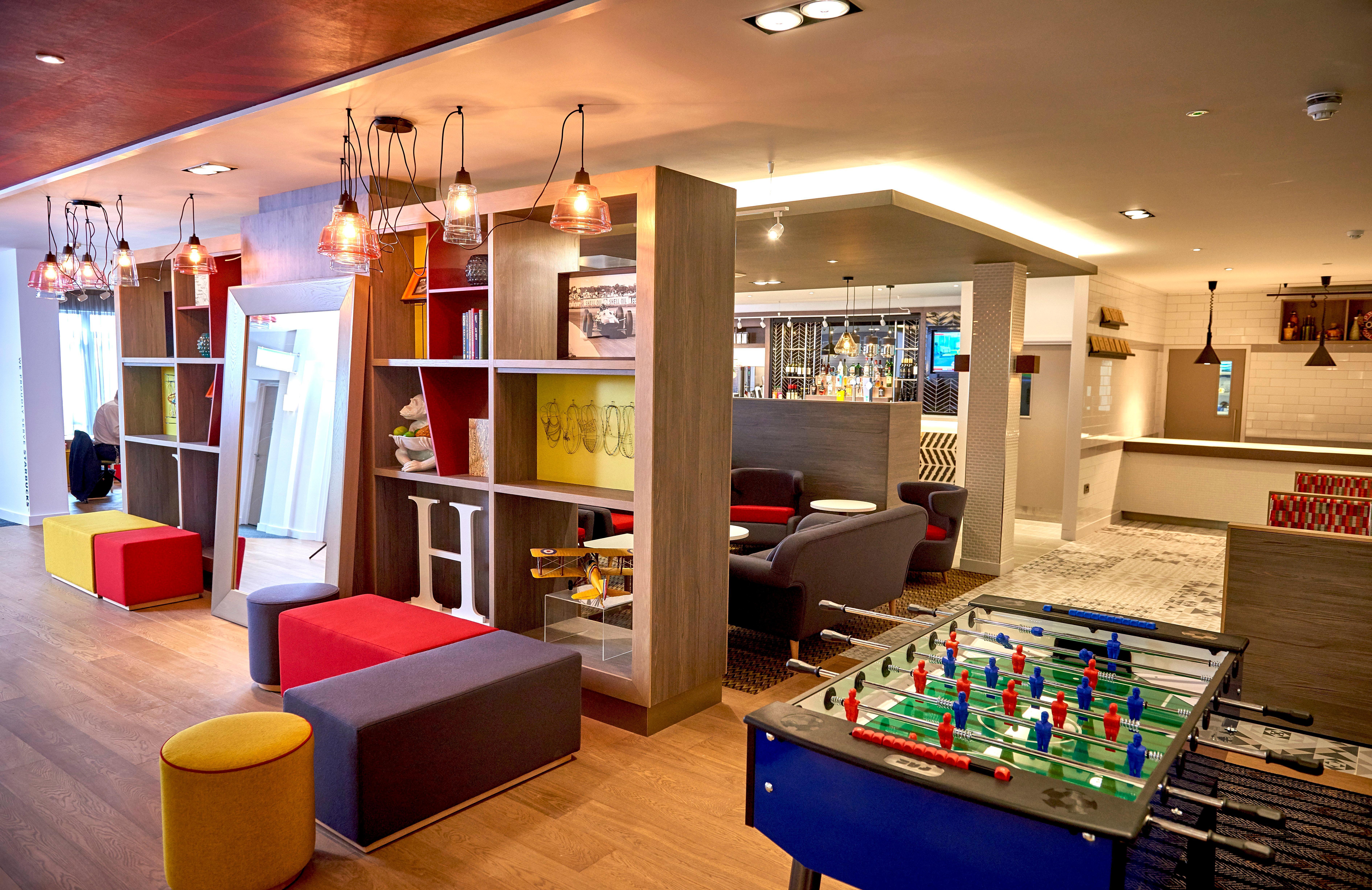 Holiday Inn Northampton West M1 Junc 16, An Ihg Hotel Flore Buitenkant foto