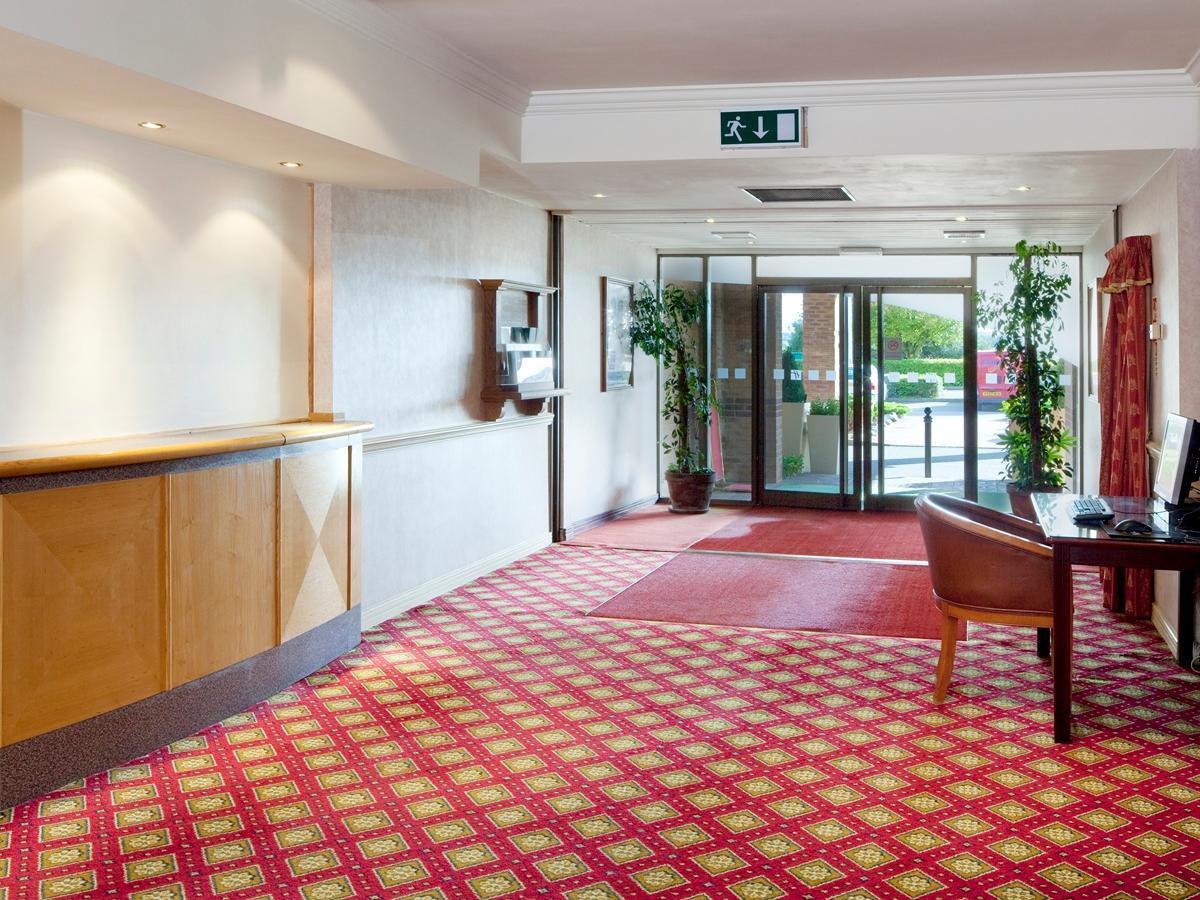 Holiday Inn Northampton West M1 Junc 16, An Ihg Hotel Flore Buitenkant foto
